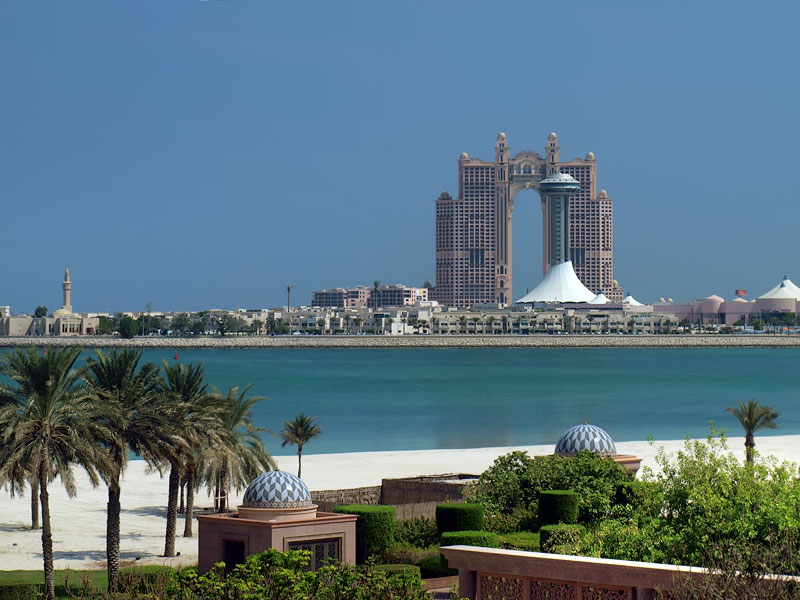 ������� ���������: ��������� �����. Fairmont Marina