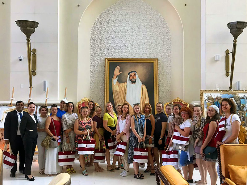 ������� ���������: ���� � ������. Bab Al Qasr Hotel