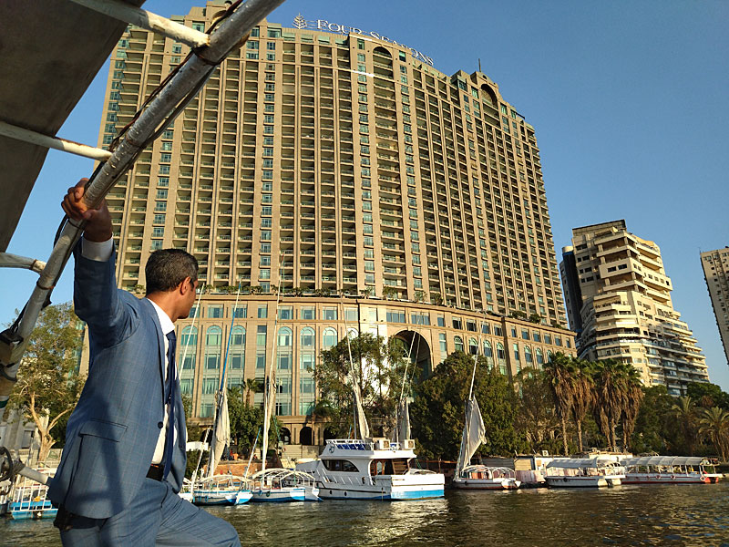 ������� ���������: ����� Four Seasons Cairo at Nile Plaza. ����