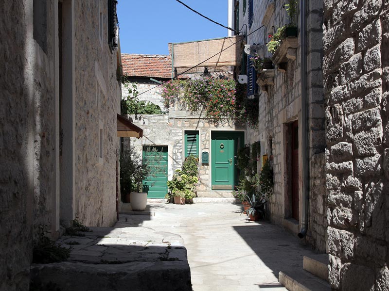 ������� ���������: ����������� ������. ���������� � �������