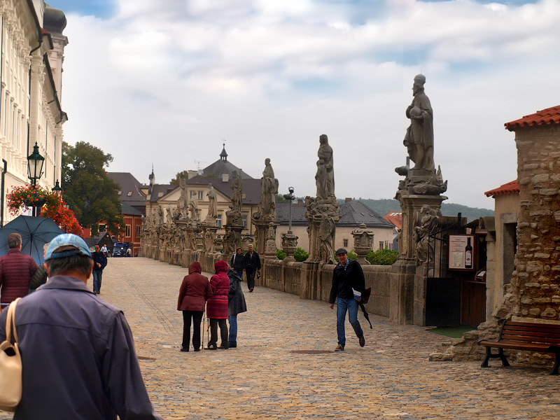 ������� ���������: ����� �� ����, ��� � �������. ���������� �������